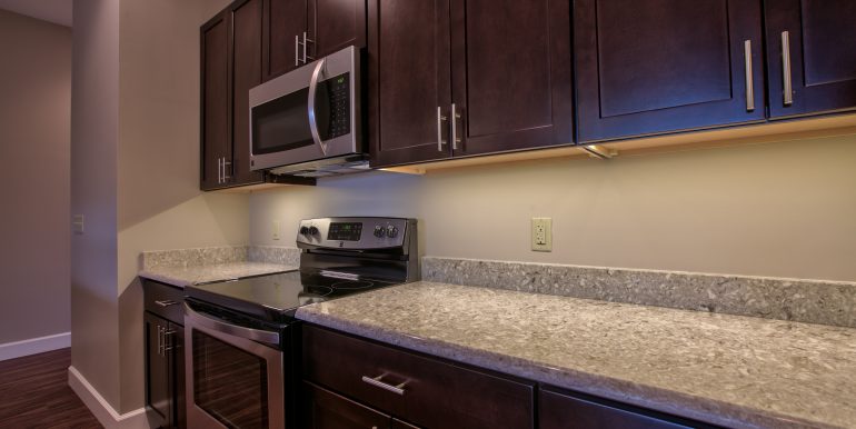 HR 1525 W Tennessee St-10