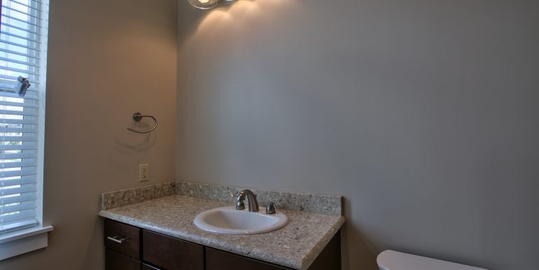 HR 1525 W Tennessee St-19