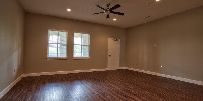 HR 1525 W Tennessee St-3