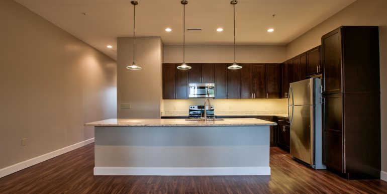 HR 1525 W Tennessee St-5